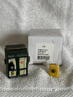 VINTAGE PORCELAIN MINI TRINKET BOX BRITISH PUBLIC TELEPHONE BOOTH w/phone book - Thumbnail 3
