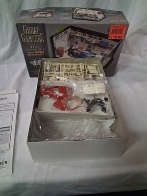Great Garage Red Dodge Viper GTS Sport Coupe Car Model Display Kit Open Box New - Thumbnail 3