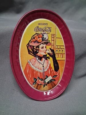 Coca Cola Miniature Oval Metal Advertising Serving Tray - Pre-owned - Thumbnail 2