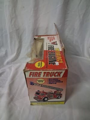 RARE Battery Operated Fire Engine Extending Ladder Music Lights New Sealed Box - Thumbnail 13