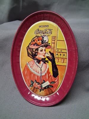 Coca Cola Miniature Oval Metal Advertising Serving Tray - Pre-owned - Thumbnail 3