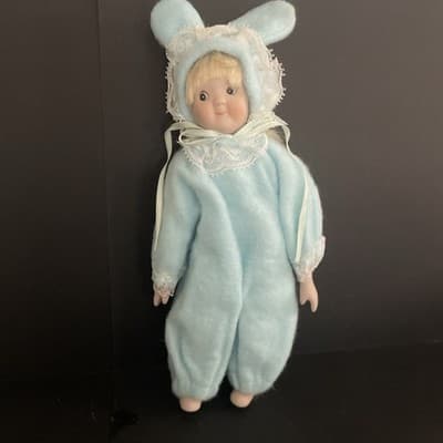 Bunny Suit Twins Betty Lou and Sue Anne Porcelain Figures 60s Kitsch - Thumbnail 2