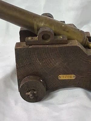Vtg Replica Mini "1746" Cannon British War Wood Base Brass Canon Moving Wheels🪖 - Thumbnail 7