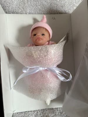ashton drake dolls handful of tenderness new - Thumbnail 2