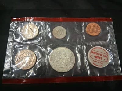 1969 U.S. Mint Set Uncirculated Original Government Packaging OGP Collectible - Thumbnail 3