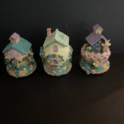 Miniature Cottages Houses (3) Resin Small Country Primitive Approx. 2.5" Tall - Thumbnail 2