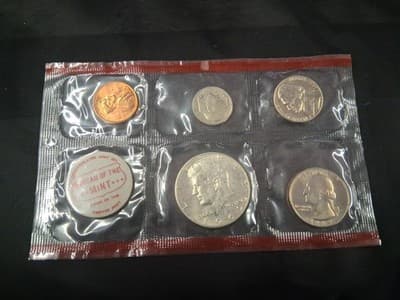1969 U.S. Mint Set Uncirculated Original Government Packaging OGP Collectible - Thumbnail 2