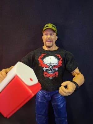 WWE ELITE Top Picks 2025 Wave 2 "STONE COLD" STEVE AUSTIN Action Figure - Thumbnail 2