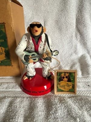 Westland Giftware Going Ape! Blues King Figure With Box - Thumbnail 2
