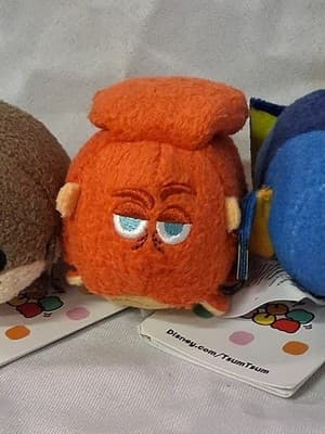 Disney Tsum Tsum mini plush Finding Dory set of 3 Dory, Hank, Sea Otter NWT 🐟 - Thumbnail 3