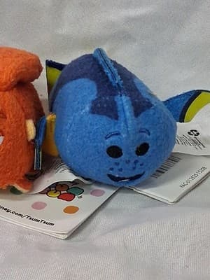 Disney Tsum Tsum mini plush Finding Dory set of 3 Dory, Hank, Sea Otter NWT 🐟 - Thumbnail 2