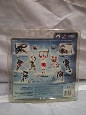 McFarlane Toys 2003 NHL Series 6 Vancouver Canucks Markus Naslund Figure - Thumbnail 2