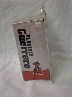 McFarlane Toys 2005 MLB Series 11 Anaheim Angels Vladimir Guerrero Figure - Thumbnail 3
