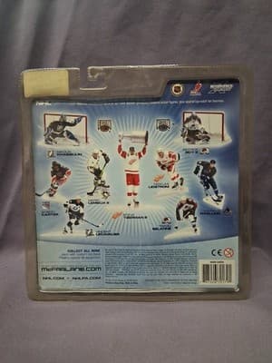 McFarlane Toys 2003 NHL Series 6 New York Rangers Anson Carter Figure - Thumbnail 3
