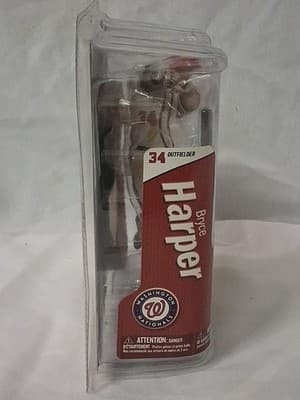 McFarlane's MLB SportPicks 2012 - Series 31 - Bryce Harper (White Jersey) - Thumbnail 4