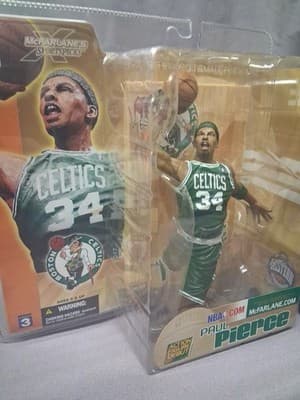 2003 Paul Pierce on Boston Celtics McFarlane Sports Picks NBA Series 3 Figure - Thumbnail 3