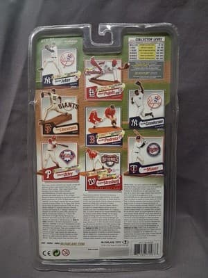 McFarlane Tim Lincecum Series 27 San Francisco Giants World Series Trophy - Thumbnail 2