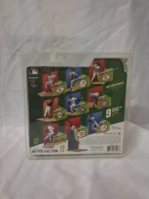 Mcfarlane MLB Greg Maddux Atlanta Braves Grey Away Variant MoC Series2 2002 - Thumbnail 4
