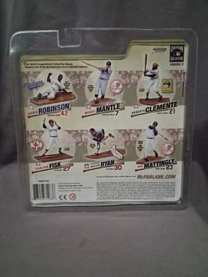 Carlton Fisk McFarlane Figure Boston Red Sox MLB Cooperstown Collection 2006 - Thumbnail 2