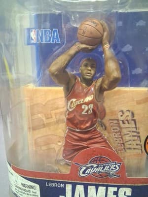 McFarlane Toys LEBRON JAMES NEW IN BOX Cleveland - Thumbnail 3