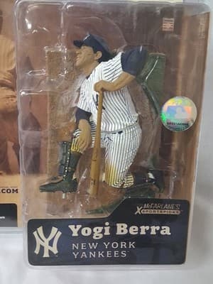 Yogi Berra New York Yankees McFarlane's Cooperstown Collection Sealed New - Thumbnail 2