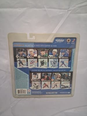 Joe Sakic Colorado Avalanche NHL McFarlane Sports Picks - Thumbnail 3