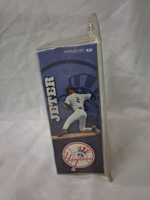 Derek Jeter New York Yankees McFarlane Sportspicks MLB Series 5 - 2003 New - Thumbnail 3