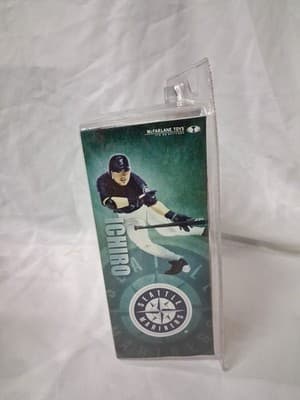 Ichiro Suzuki Chase Variant Seattle Mariners MLB Series 4 Action Figure New - Thumbnail 3