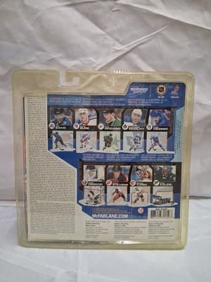 McFarlane 2002 Mark Messier New York Rangers series 3 Variant Statue Of Liberty - Thumbnail 2