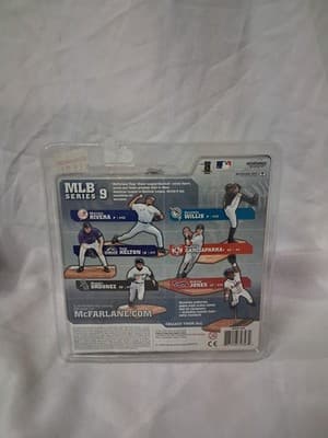 2004 ANDRUW JONES MCFARLANE MLB SERIES 9 ATLANTA BRAVES FIGURE White Uniform - Thumbnail 4