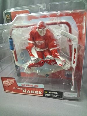 McFarlane NHL Series 7 - Dominik Hasek - Detroit Red Wings New - Thumbnail 3