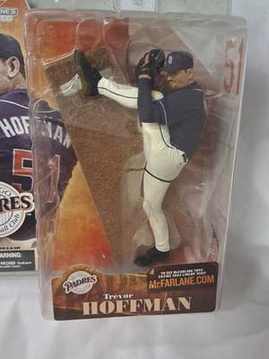 Mcfarlane 2003 MLB Trevor Hoffman Series 4 Figure, San Diego Padres, MIP (B71) - Thumbnail 2