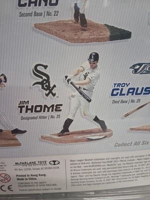MCFARLANE MLB SERIES 17 JIM THOME CHICAGO WHITE SOX CHASER VARIANT FIGURE - Thumbnail 4