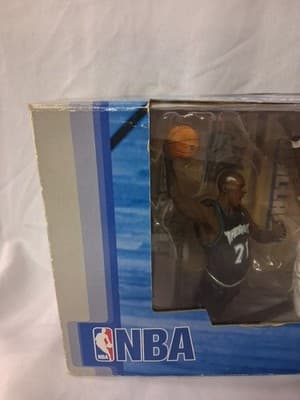 McFARLANE / NBA : *Kevin Garnett VS Ben Wallace* McFarlane - 2nd Edition. NEW - Thumbnail 2