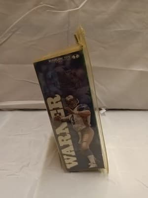 Kurt Warner Rams McFarlane NFL Figure Series 1 White Jersey Uniform New 2001 #13 - Thumbnail 3