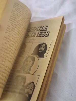 Beatle Madness pb Martin A. Grove 1978 1st Print 1st ed Manor Books ID:78272 - Thumbnail 5