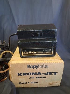 Vintage Used Kroma Jet A-2000 Airbrush Unit by Kopykake Tested Works With Box - Thumbnail 2