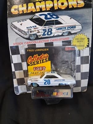 1992 Racing Champions NASCAR #28 Fred Lorenzen Ford Fastback Diecast Car Sealed - Thumbnail 2