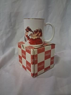 Vintage Retro Coca-Cola Mug Gold Rim Santa with Sleigh Stoneware 11 oz - Thumbnail 4