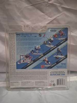 McFarlane NHL Daniel Sedin Vancouver Canucks Surprise Chase Series 13 Figure NEW - Thumbnail 2