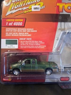 Johnny Lightning Tow & Go 2003 Ford F-250 Super Cab w/ Barrel Keg Trailer - Thumbnail 2