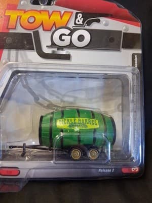 Johnny Lightning Tow & Go 2003 Ford F-250 Super Cab w/ Barrel Keg Trailer - Thumbnail 3