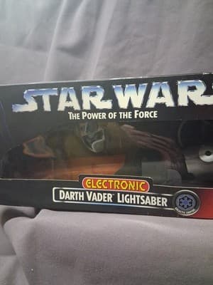 Star Wars Power of the Force Electronic Darth Vader Lightsaber Movie Sounds 1996 - Thumbnail 2