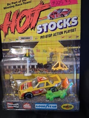1991 Matchbox Hot Stocks Pit-Stop Action Playset Car #3 Champion Car - Thumbnail 2