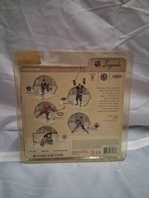 Yvan Cournoyer Montreal Canadiens McFarlane SportsPicks 2004 NHL Legends NEW - Thumbnail 2