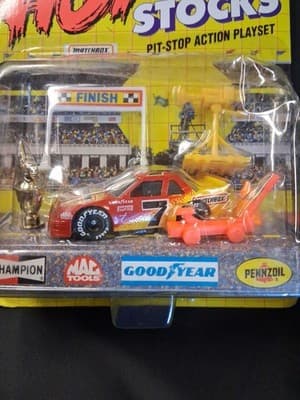 Matchbox - Hot Stocks Pit-Stop Action Playset - Matchbox Racing #7 - New on Card - Thumbnail 3