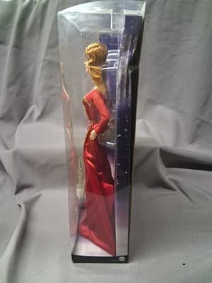 Barbie Collection Pink Label Reba McEntire Barbe "Fancy" Red Dress NEW IN BOX - Thumbnail 6