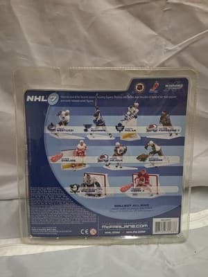McFarlane Series 7 NHL Todd Bertuzzi Canucks White Jersey Action Figure - Thumbnail 2