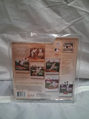 Brooks Robinson McFarlane Figure Road Gray Jersey Variant Baltimore Orioles MLB - Thumbnail 2