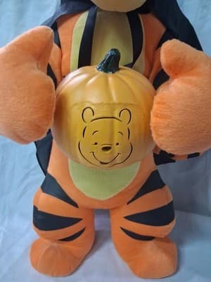 Tigger Halloween Greeter Gemmy 2008 26" Vampire Disney Winnie the Pooh With Box - Thumbnail 5